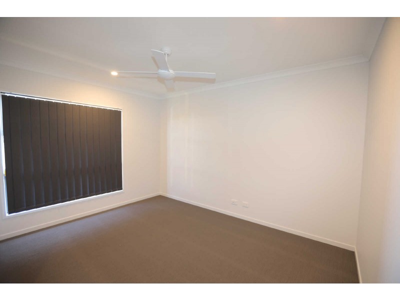 20 Rosseau Street, Bells Creek QLD 4551