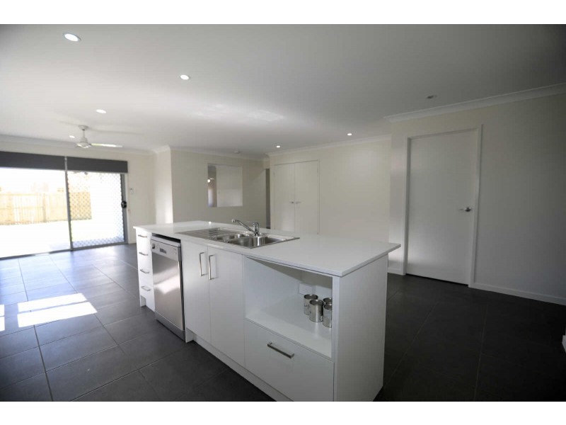 69 Adelaide Circuit, Bells Creek QLD 4551