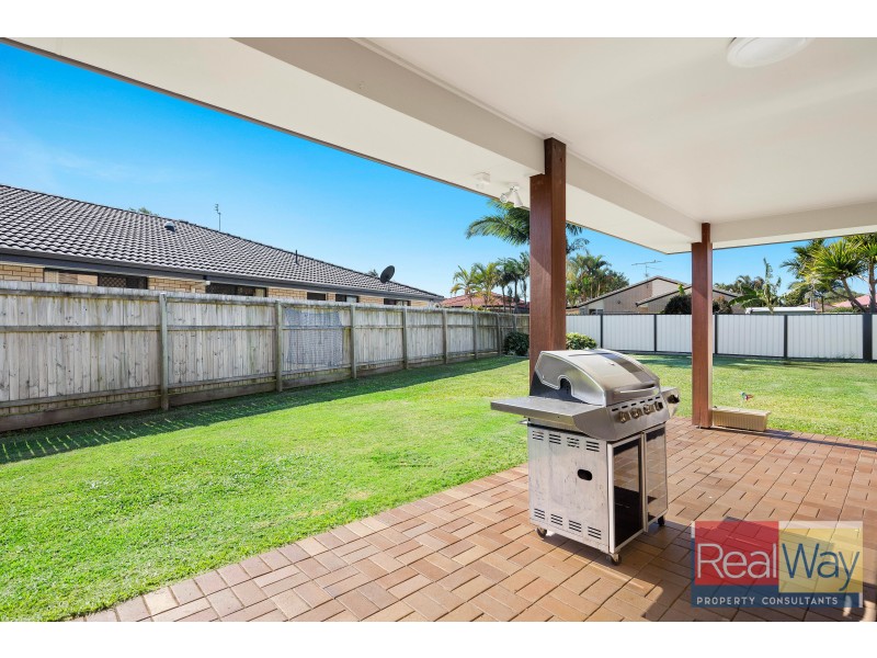 8 Kakadu Court, Little Mountain QLD 4551