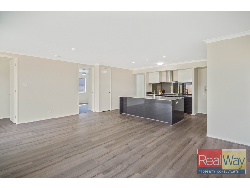 13 Rosseau Street, Caloundra West QLD 4551