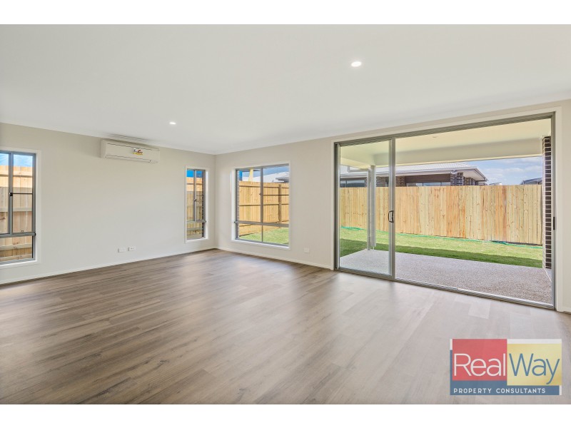 13 Rosseau Street, Caloundra West QLD 4551