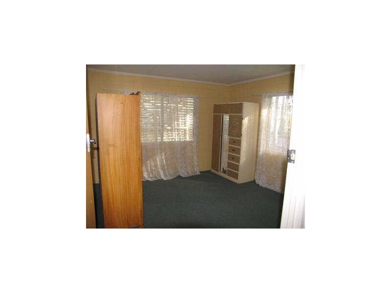 5 Second Ave, Caloundra QLD 4551