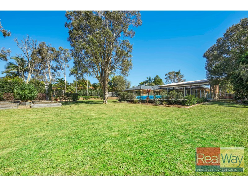 6 Colonial Court, Little Mountain QLD 4551