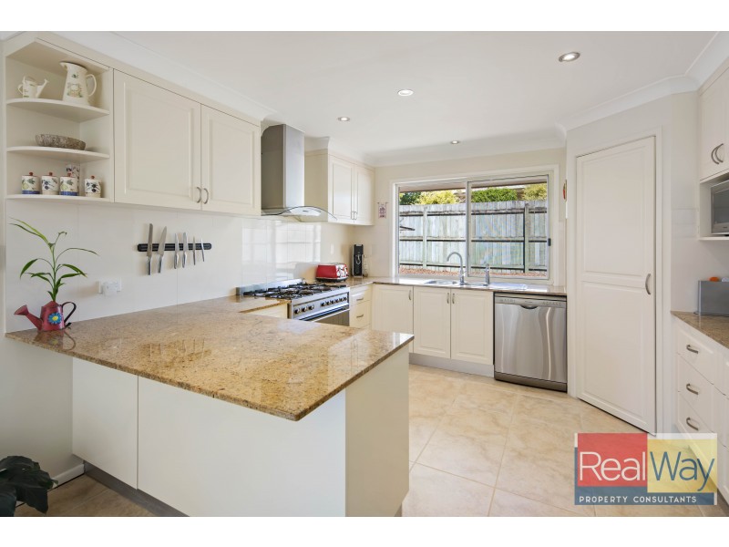 6 Colonial Court, Little Mountain QLD 4551