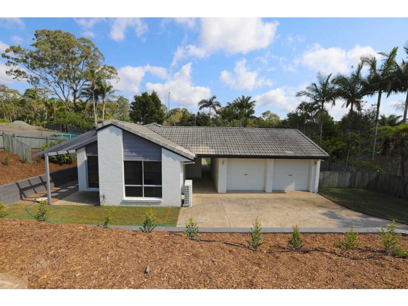 8 Snapper Street, Little Mountain QLD 4551