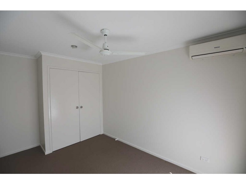 8 Snapper Street, Little Mountain QLD 4551