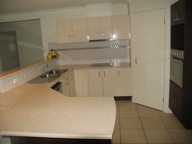 33 Cullen Drive, Little Mountain QLD 4551