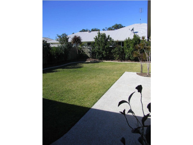 33 Cullen Drive, Little Mountain QLD 4551