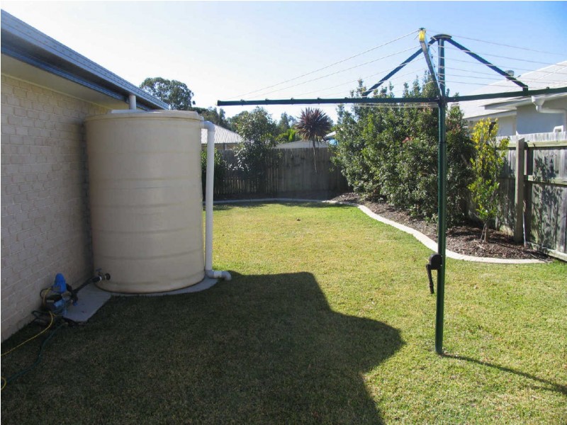 33 Cullen Drive, Little Mountain QLD 4551