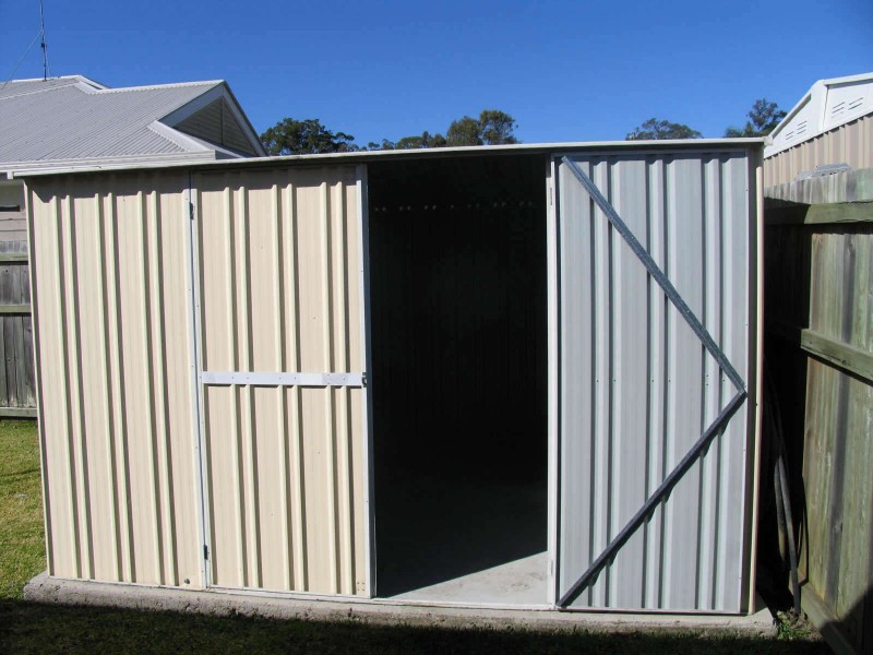 33 Cullen Drive, Little Mountain QLD 4551