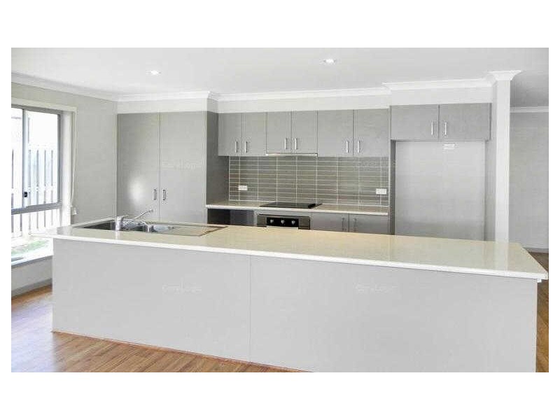 38 Elvena Circuit, Little Mountain QLD 4551