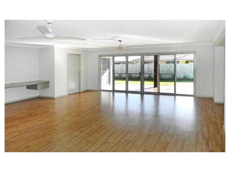 38 Elvena Circuit, Little Mountain QLD 4551