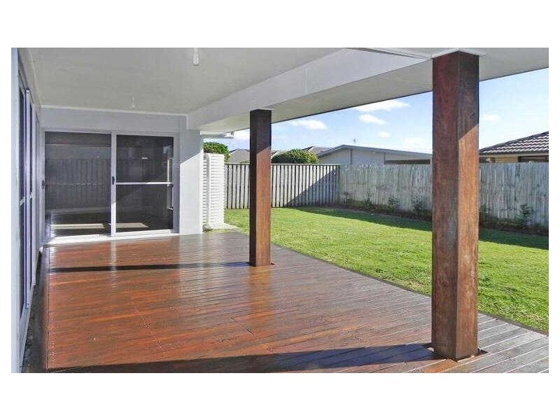 38 Elvena Circuit, Little Mountain QLD 4551