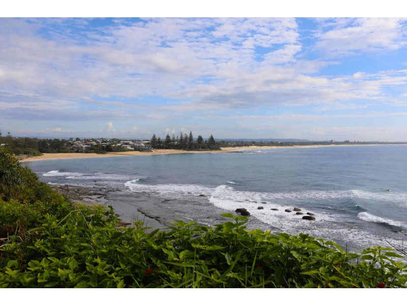 1/2 Roderick Street, Moffat Beach QLD 4551