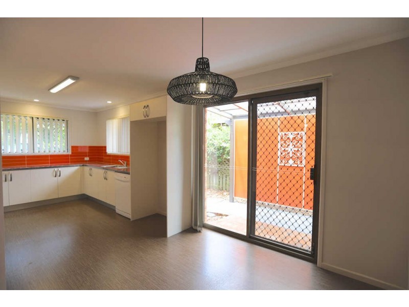 1/4 Doondoon Street, Currimundi QLD 4551