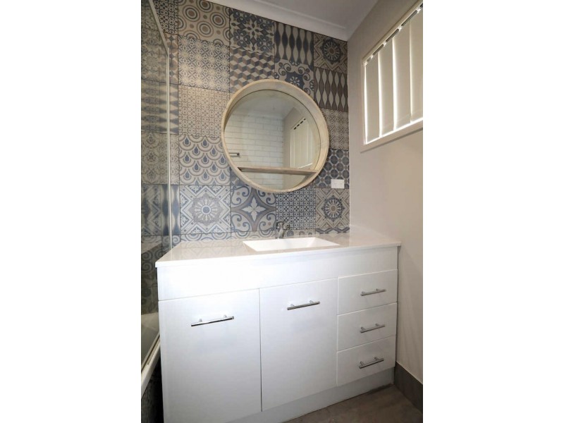 1/4 Doondoon Street, Currimundi QLD 4551