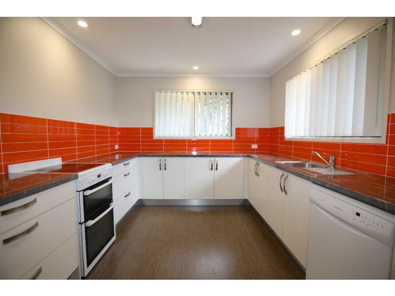 1/4 Doondoon Street, Currimundi QLD 4551