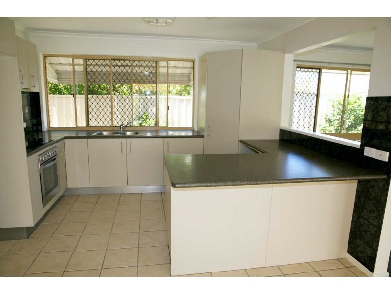 2 Tandara Street, Warana QLD 4575