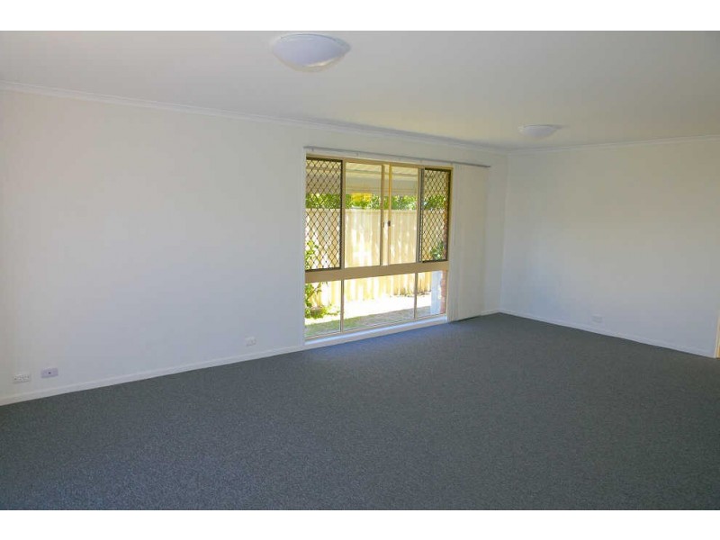 2 Tandara Street, Warana QLD 4575