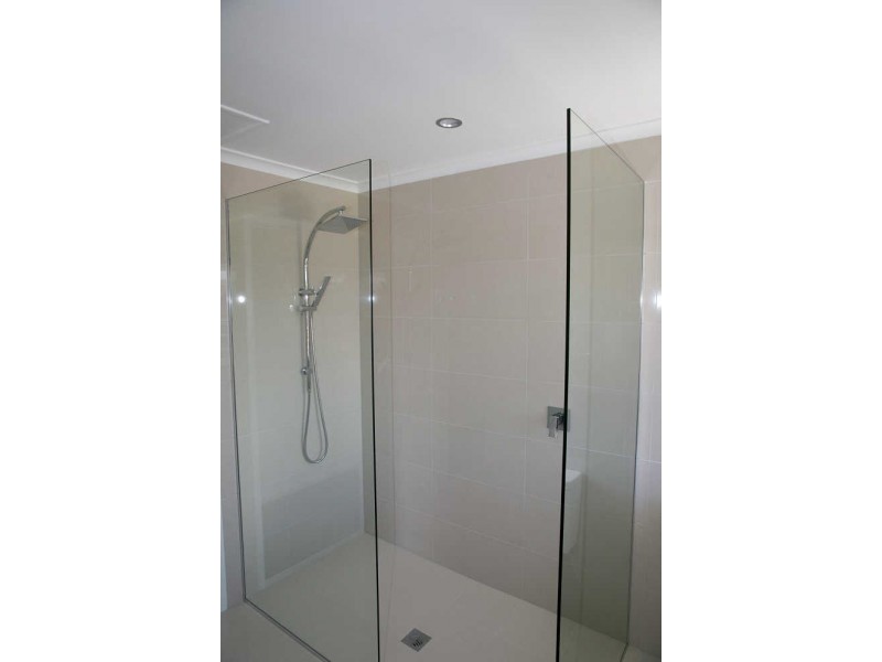 2 Tandara Street, Warana QLD 4575