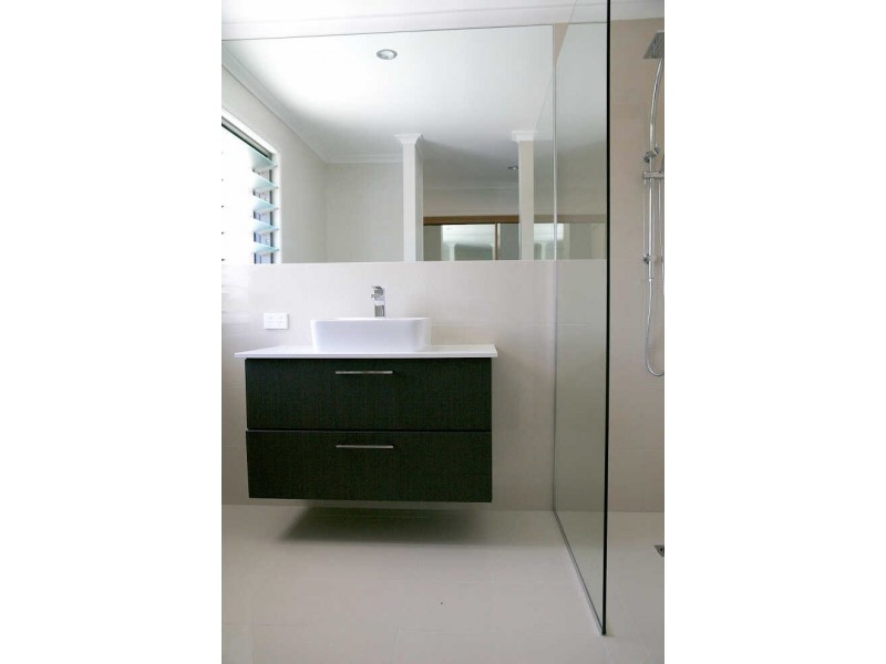 2 Tandara Street, Warana QLD 4575