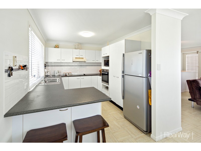 16 Blamey Street, Battery Hill QLD 4551