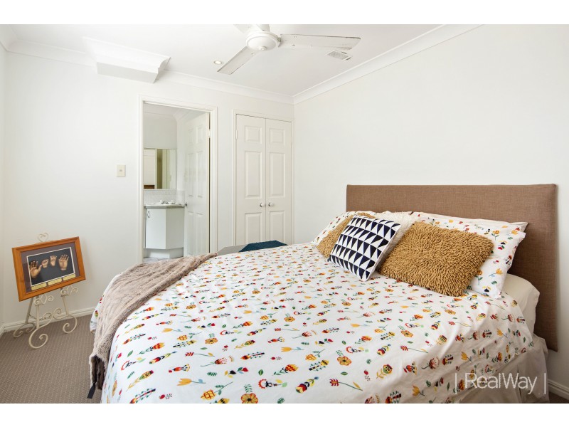 16 Blamey Street, Battery Hill QLD 4551