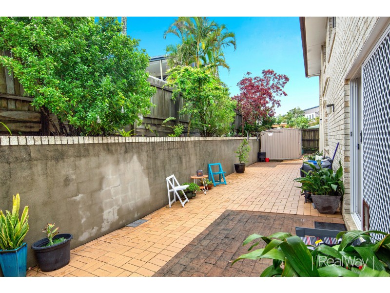 16 Blamey Street, Battery Hill QLD 4551