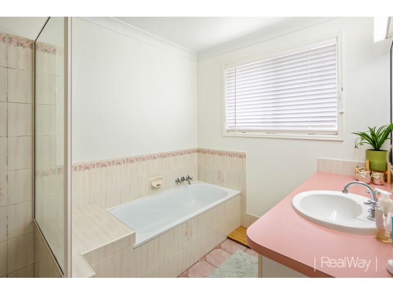 16 Blamey Street, Battery Hill QLD 4551