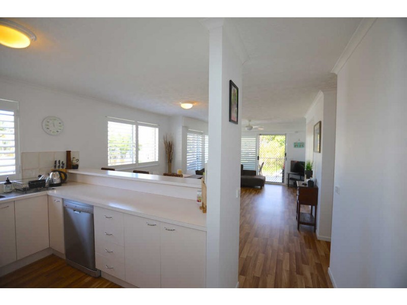 1/13 Arthur Street, Kings Beach QLD 4551