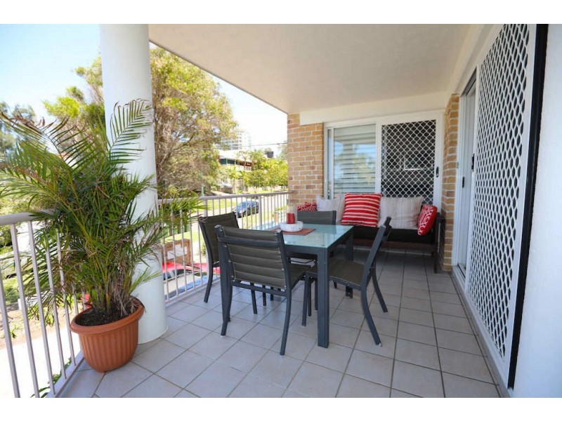 1/13 Arthur Street, Kings Beach QLD 4551