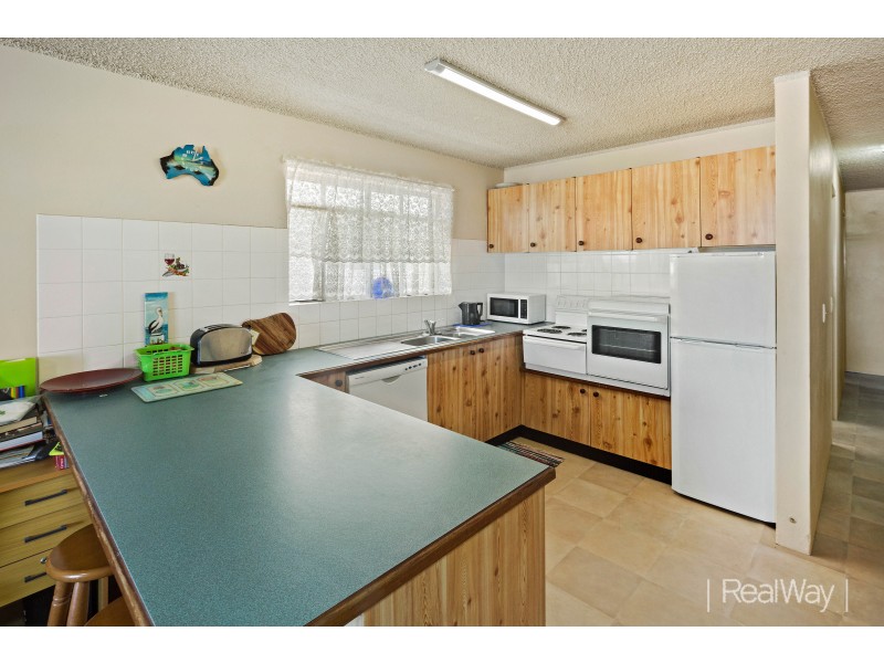 1/43 Esplanade, Golden Beach QLD 4551