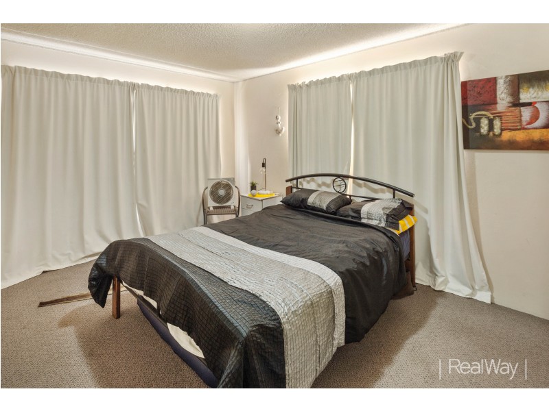 1/43 Esplanade, Golden Beach QLD 4551