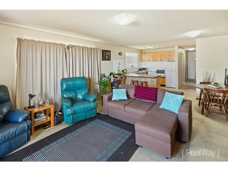 1/43 Esplanade, Golden Beach QLD 4551