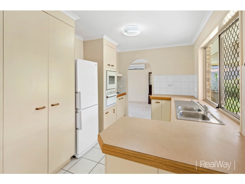 9 Rossiter Place, Aroona QLD 4551