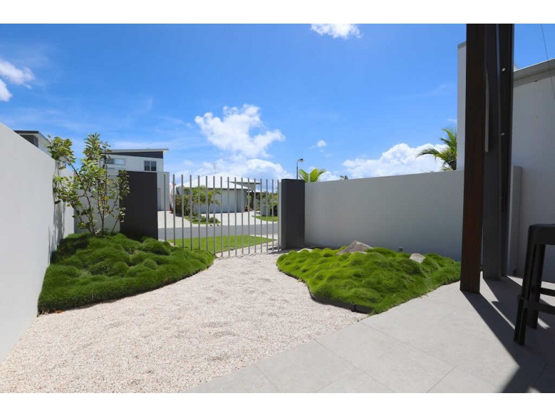 26 Hideaway Street, Birtinya QLD 4575