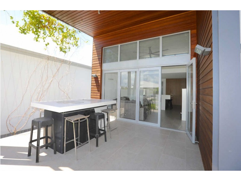 26 Hideaway Street, Birtinya QLD 4575