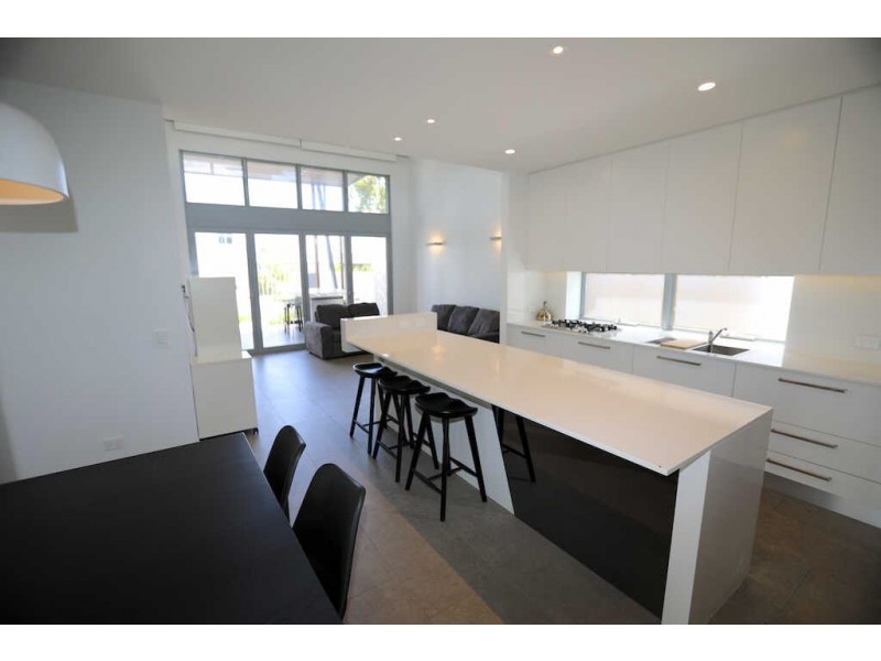 26 Hideaway Street, Birtinya QLD 4575