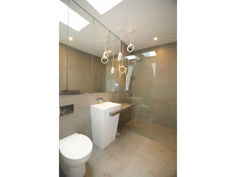 26 Hideaway Street, Birtinya QLD 4575