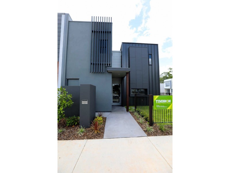 13 Hervey Chase, Maroochydore QLD 4558