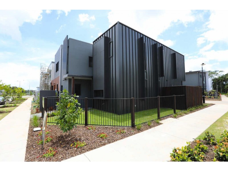 13 Hervey Chase, Maroochydore QLD 4558
