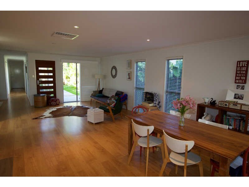 102 Roderick Street, Moffat Beach QLD 4551