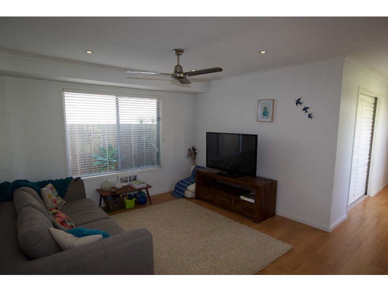 102 Roderick Street, Moffat Beach QLD 4551