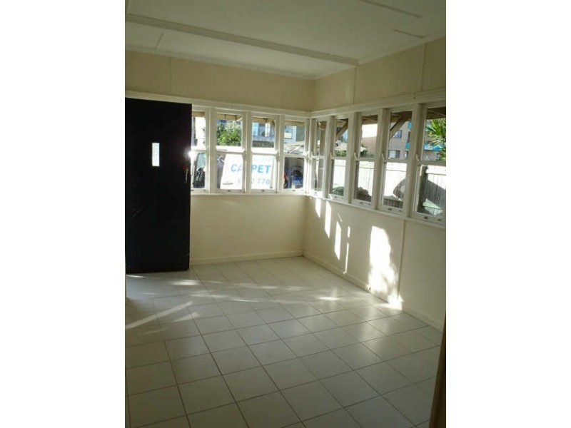 3/8 Burke Street, Golden Beach QLD 4551