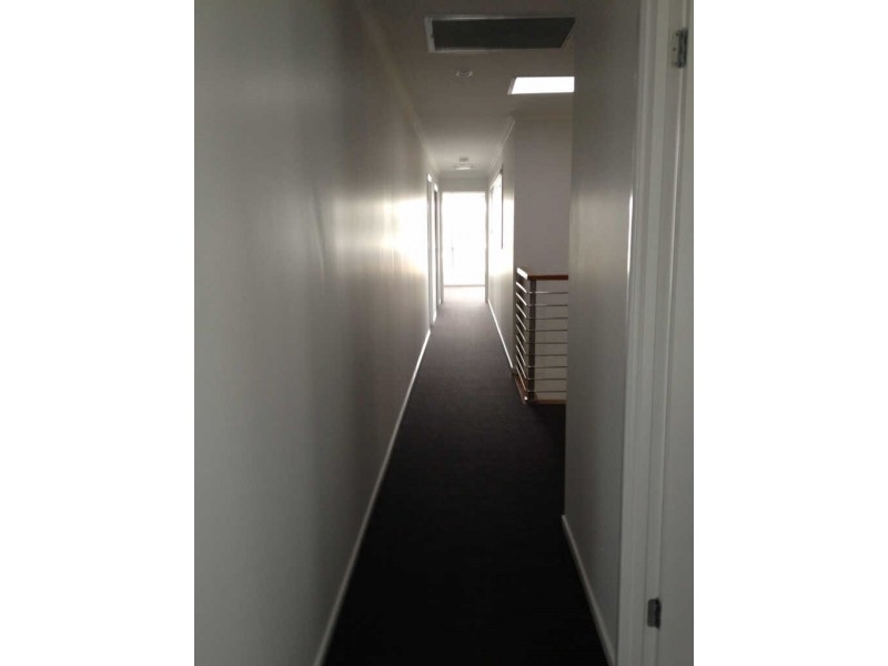 8 Buruwang Street, Birtinya QLD 4575