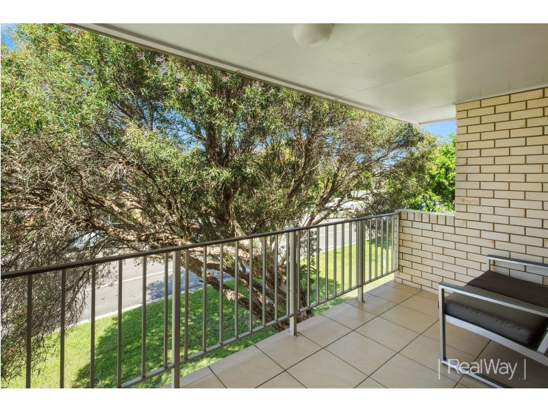 2 Rowell Street, Battery Hill QLD 4551