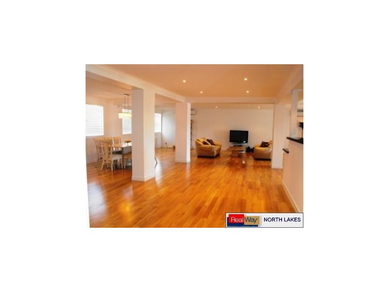 69 Scarborough Road, Redcliffe QLD 4020