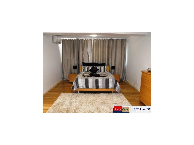 69 Scarborough Road, Redcliffe QLD 4020