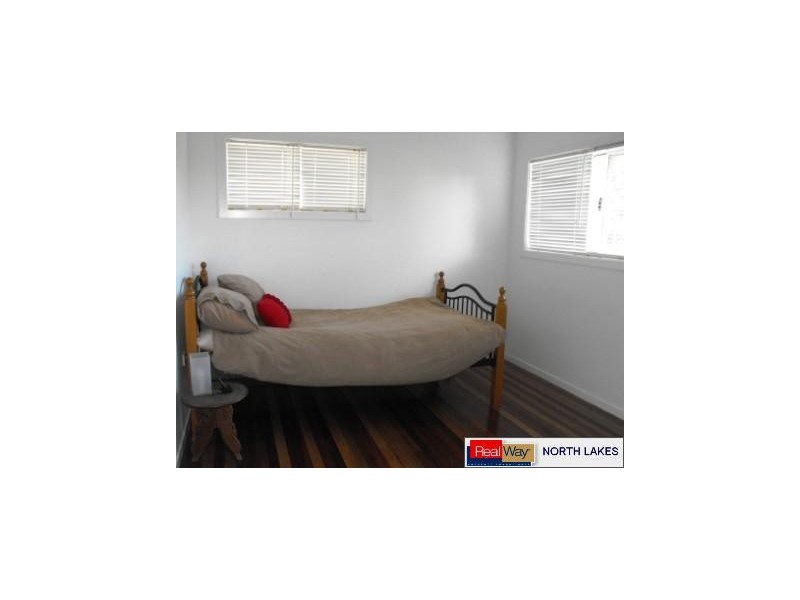 69 Scarborough Road, Redcliffe QLD 4020