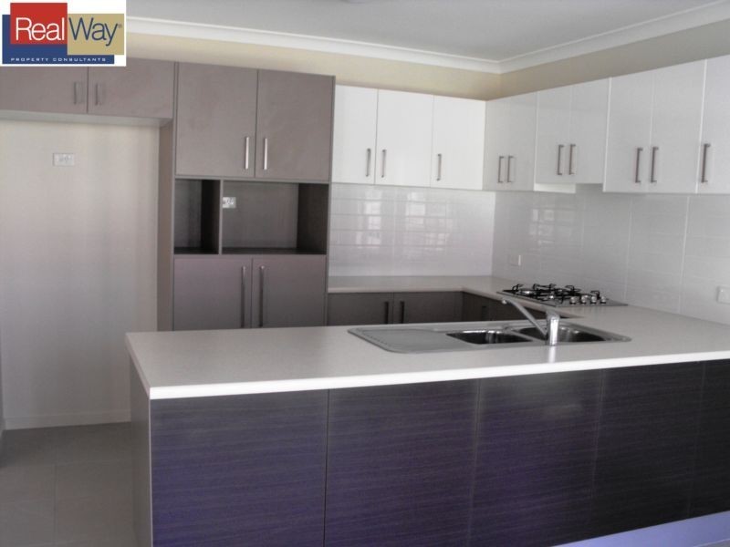 30 Stirling Esplanade, Griffin QLD 4503